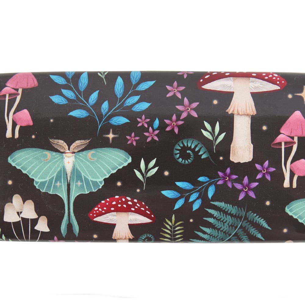 Brillenetui mit Dark Forest-Print